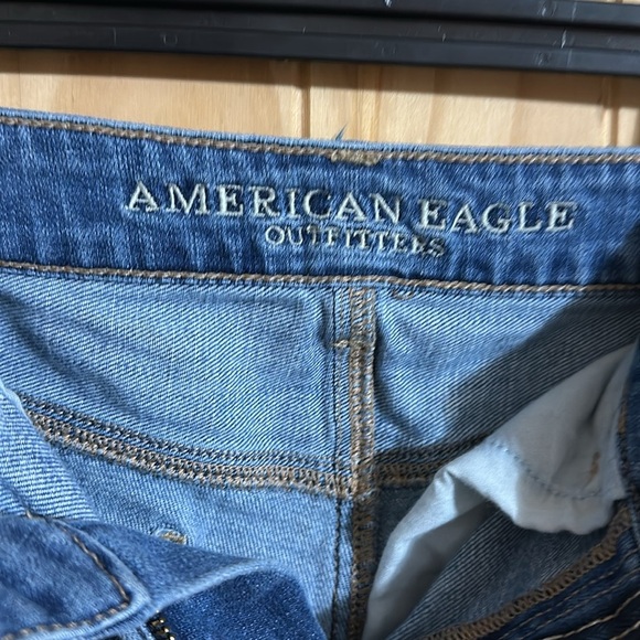 American Eagle Distressed Blue Denim Cutoff Shorts - Picture 3 of 5